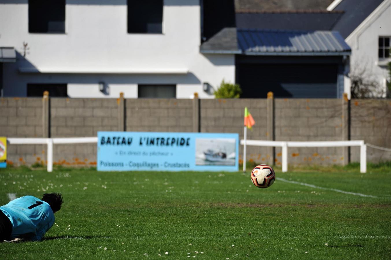 R3 Poule D - 16ème journée :
✅️ US Erquy 4 - 1 FC Plérin B
👉⚽Clément GARRET + ⚽ (x2) Arthur GUIARD + ⚽Arnaud GRICOURT