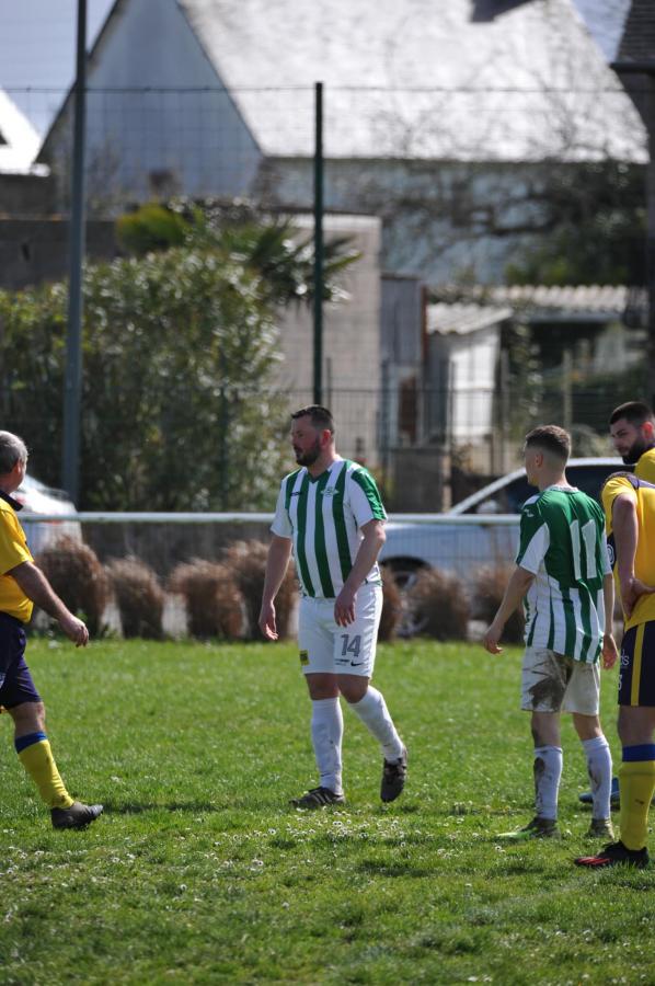 D4 Élite Poule G - 5ème journée :
✅️ US Erquy C 2 - 0 FCCP Saint Alban
👉⚽ Dimitri CATHERINE + ⚽Jules TRANVOUEZ