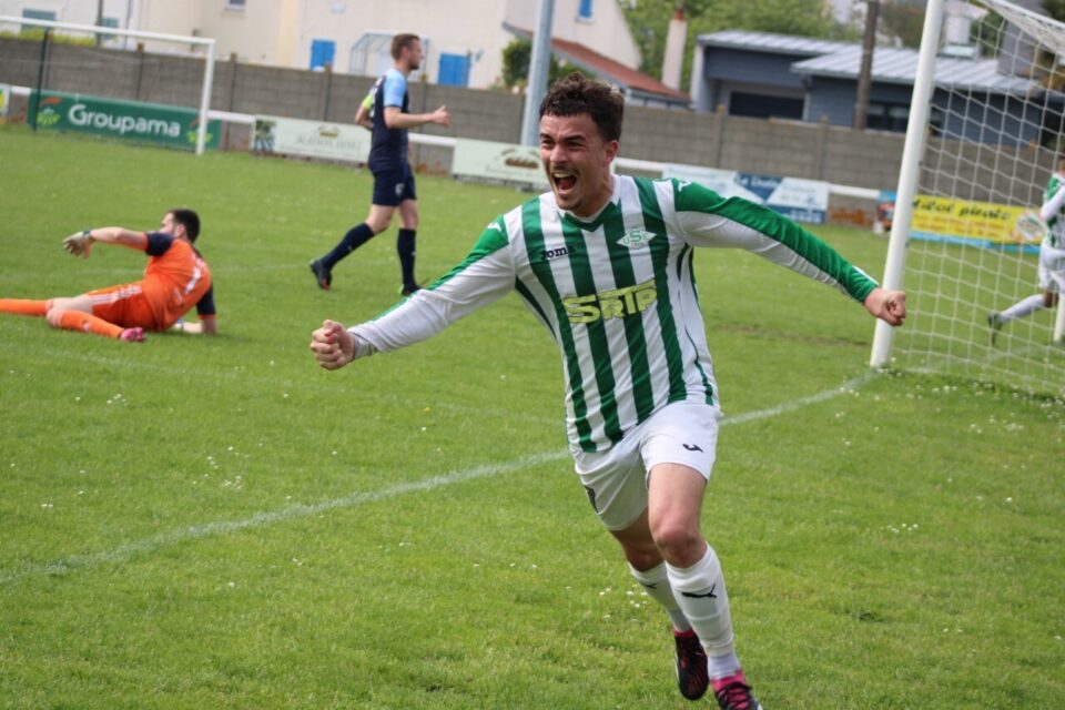 article Actu.fr / Le Penthièvre du 16-05-23 : Le maintien en régional et une victoire pour les footballeurs d'Erquy